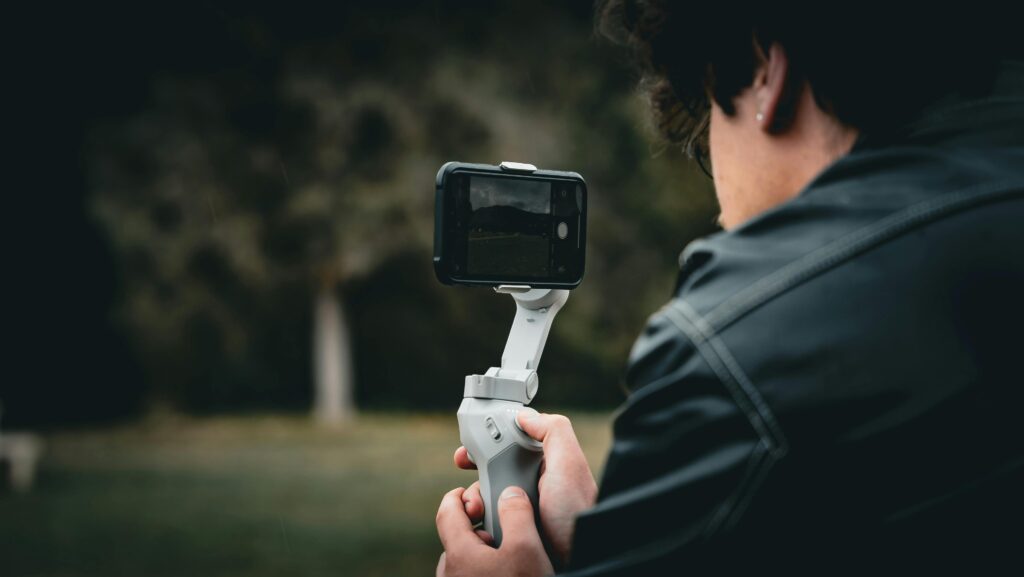 Best Gimbal for Smartphones: Top 5 Picks in 2024